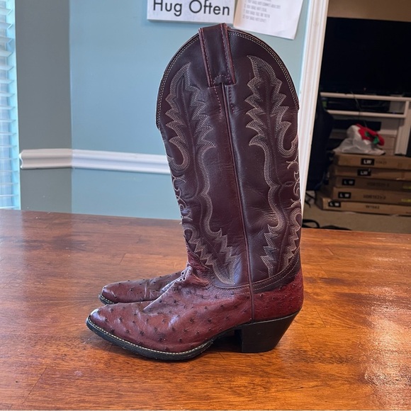 Justin Men's Reddish Brown Full Quill Ostrich Round Toe Boots size 5.5 - Picture 1 of 10